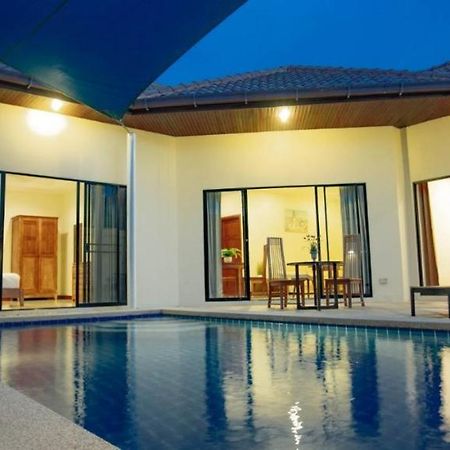 Anb Poolvilla 3Br Walk Private Beach In Pratamnak Pattaja Kültér fotó