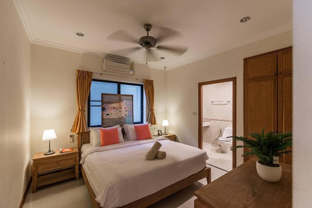 Anb Poolvilla 3Br Walk Private Beach In Pratamnak Pattaja Kültér fotó